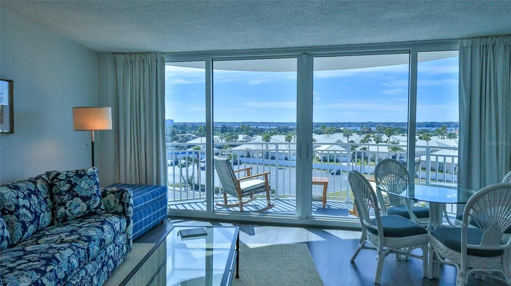 2625 S ATLANTIC AVENUE 7SW photo 8