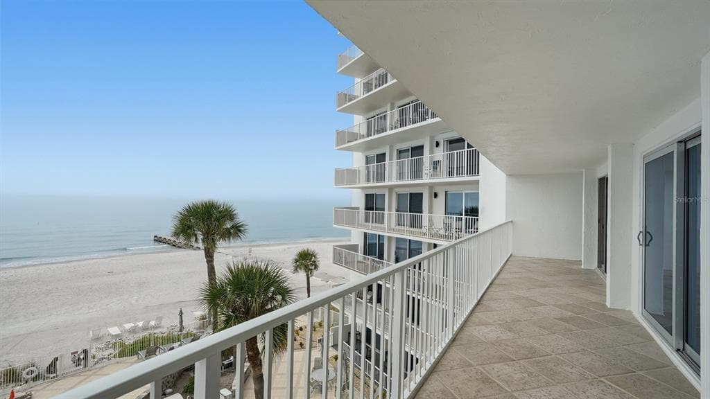 2301 GULF OF MEXICO DRIVE 43N photo 13