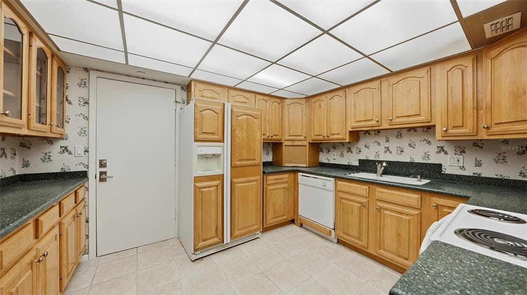2301 GULF OF MEXICO DRIVE 43N photo 16