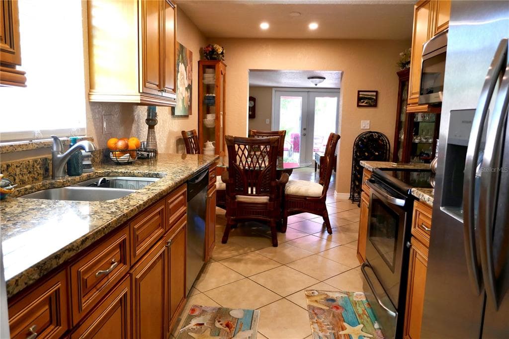 8176 129TH STREET N photo 4
