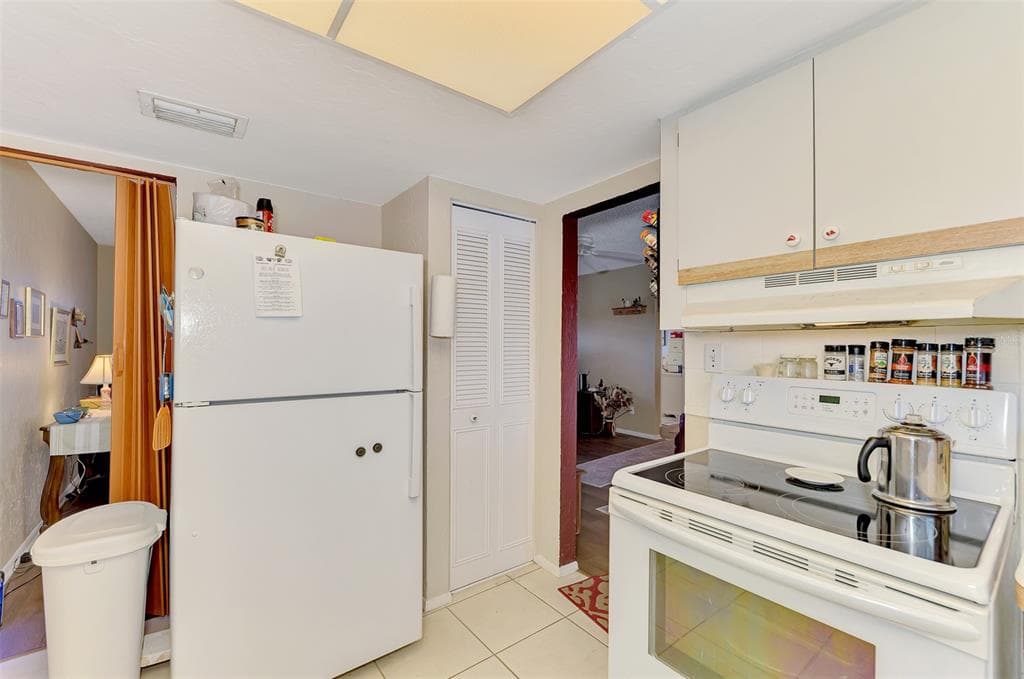 6282 FABIAN ROAD photo 22