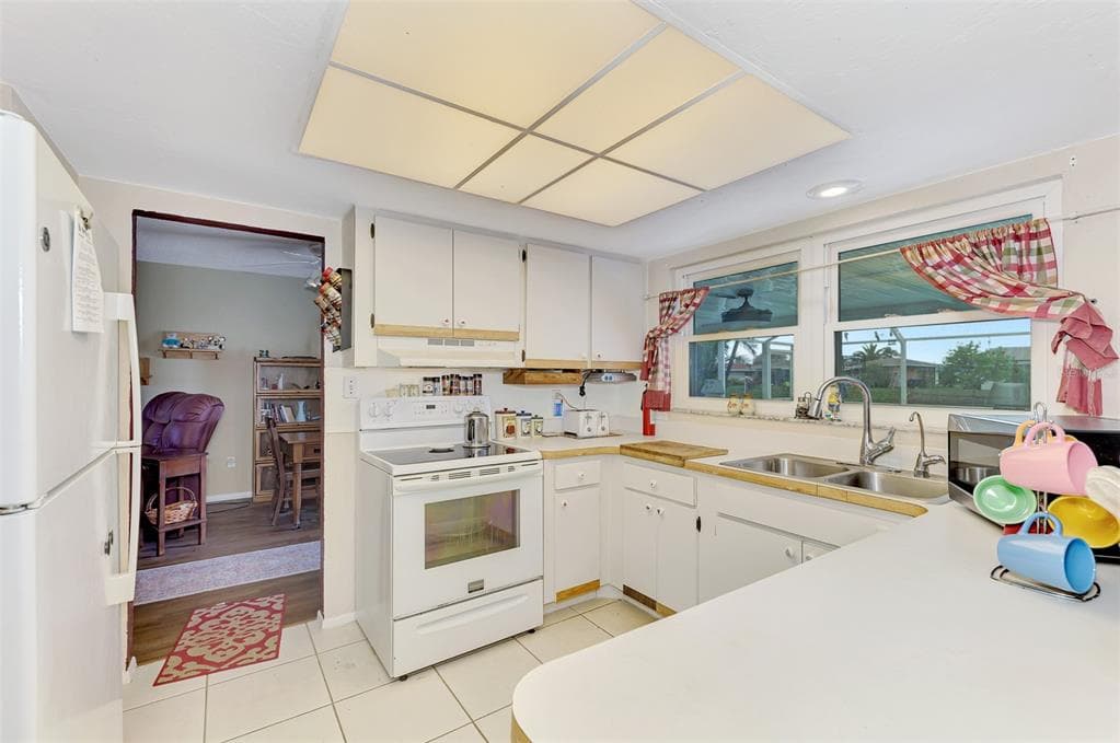 6282 FABIAN ROAD photo 20