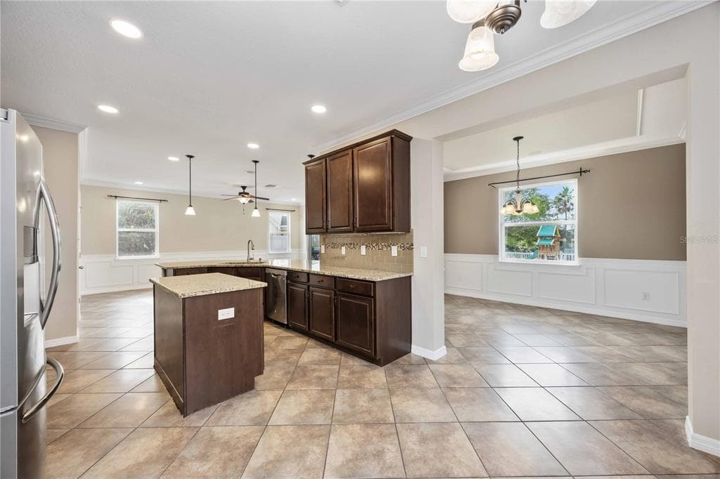 3937 KING BRIDGE PLACE photo 19