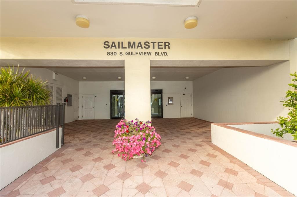 830 S GULFVIEW BOULEVARD 501 photo 14