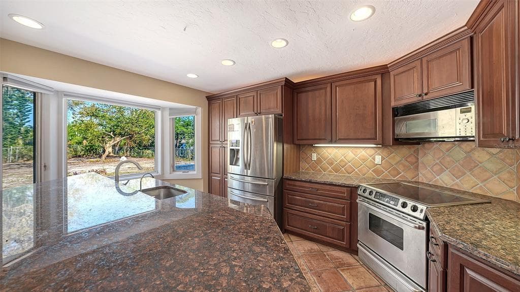 1812 54TH STREET E photo 22