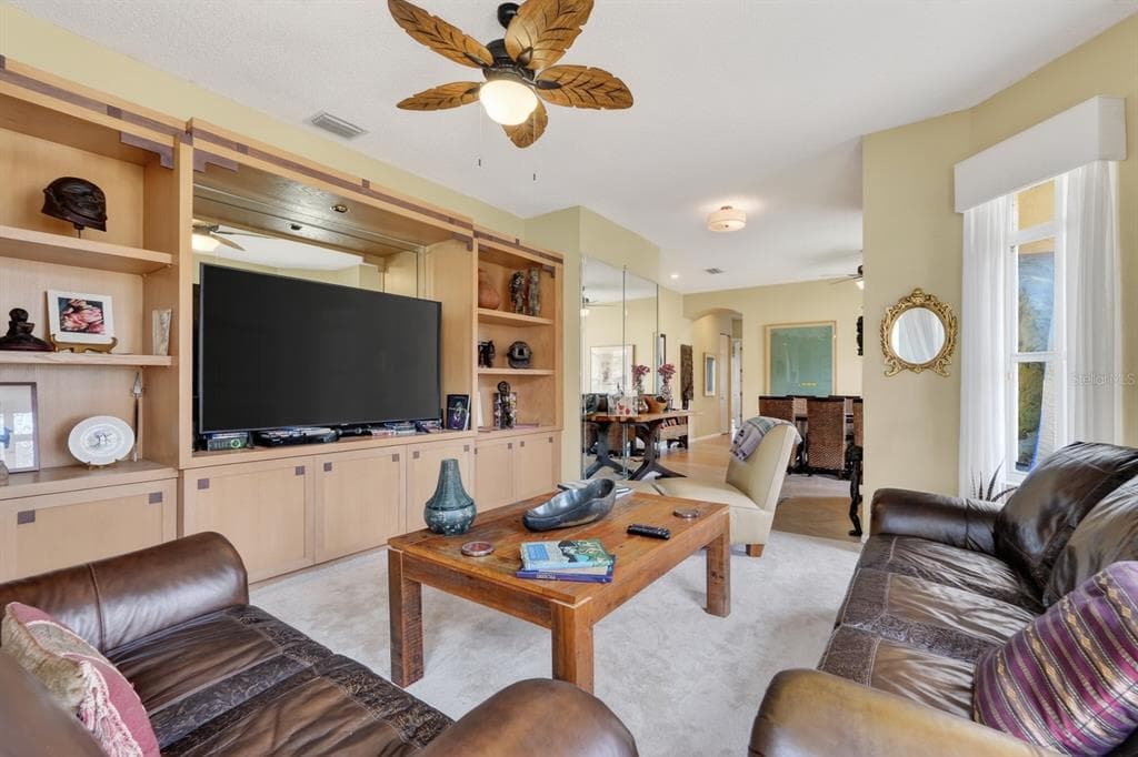 11 LAGUNA COURT photo 6