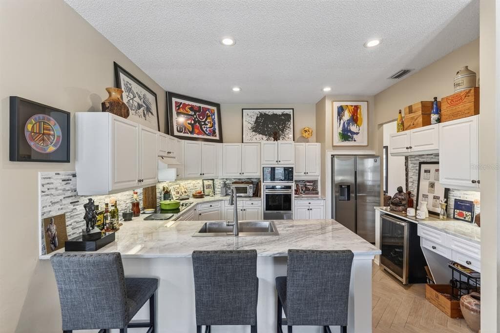 11 LAGUNA COURT photo 14