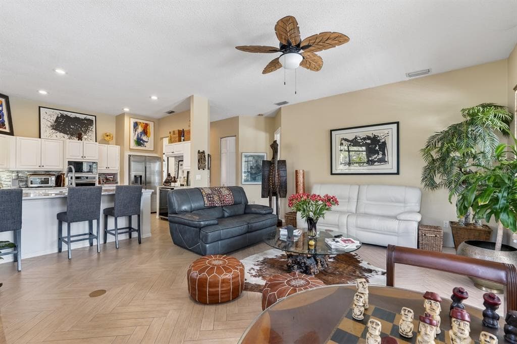 11 LAGUNA COURT photo 19