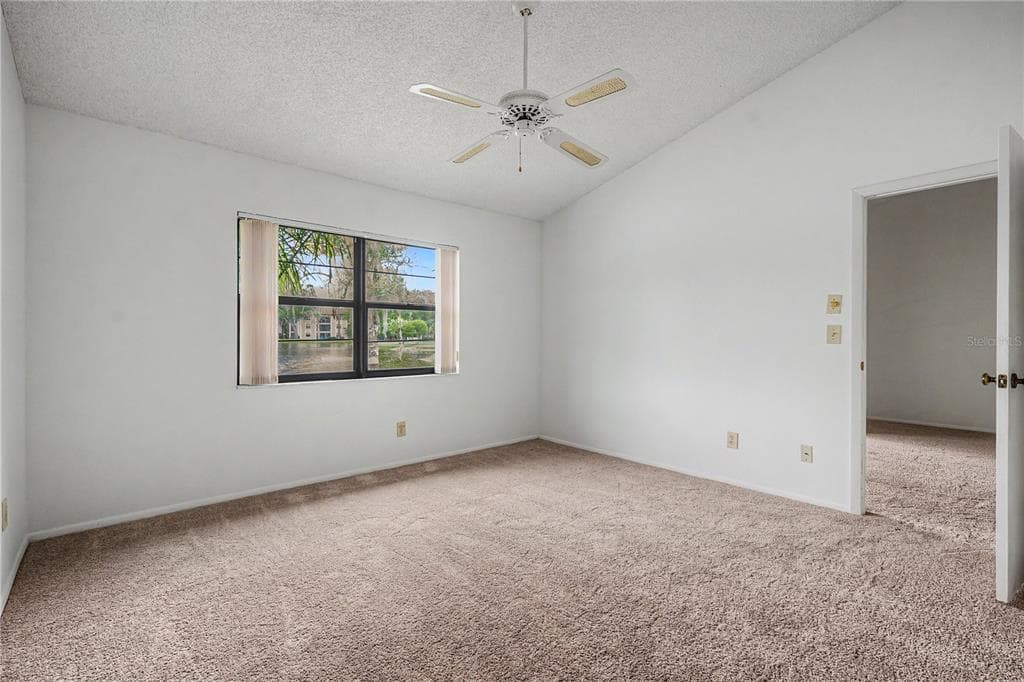 3960 MERMOOR DRIVE photo 17