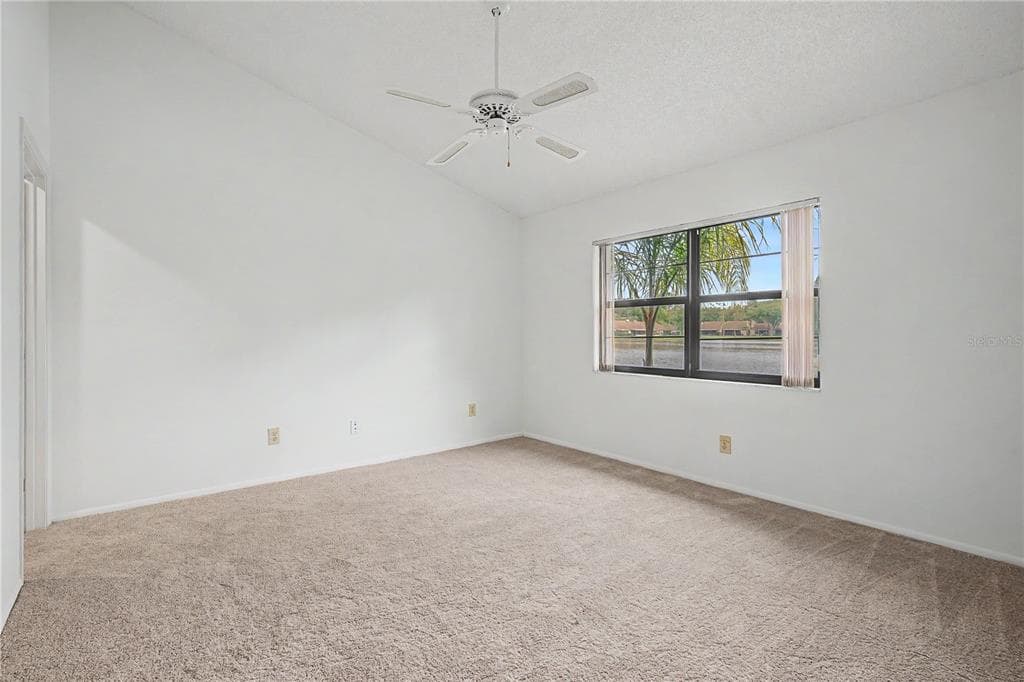 3960 MERMOOR DRIVE photo 16