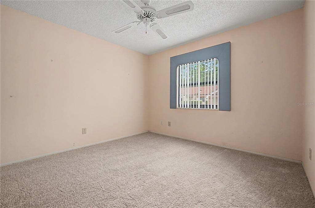 3960 MERMOOR DRIVE photo 22