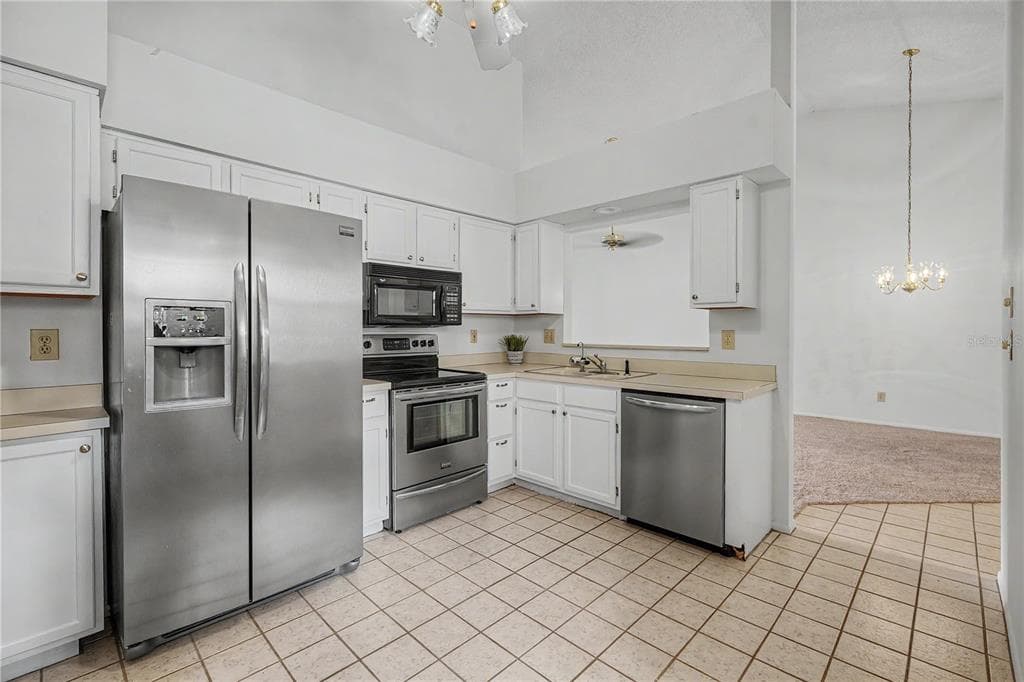 3960 MERMOOR DRIVE photo 7