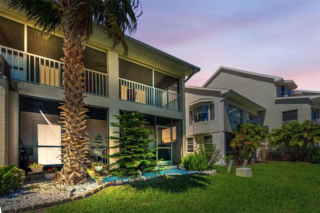 8238 AQUILA STREET photo 4