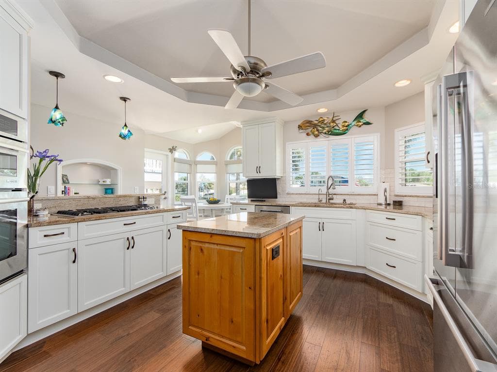 707 SNUG ISLAND photo 11