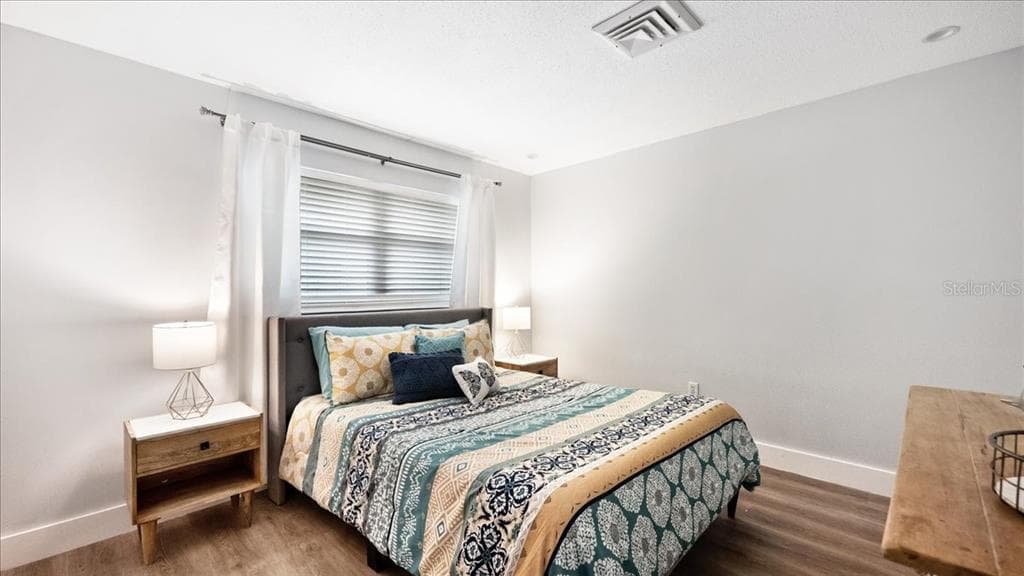 4 SLOOP DRIVE photo 16
