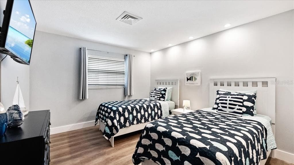 4 SLOOP DRIVE photo 15