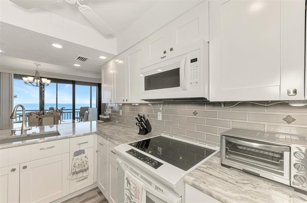 631 ALHAMBRA ROAD 1004 photo 19