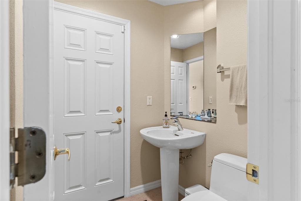 4731 COCONUT PALM CIRCLE NE photo 24