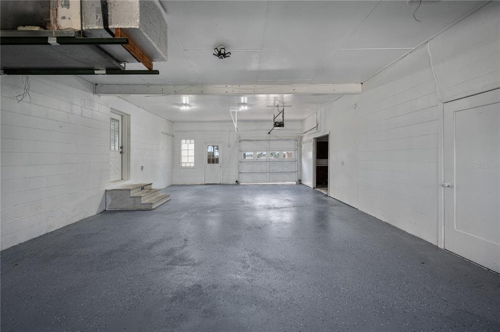510 WINDERMERE DRIVE photo 23