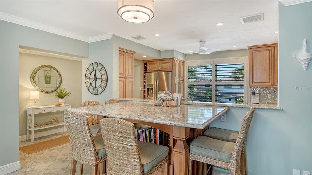605 SUTTON PLACE 201 photo 12