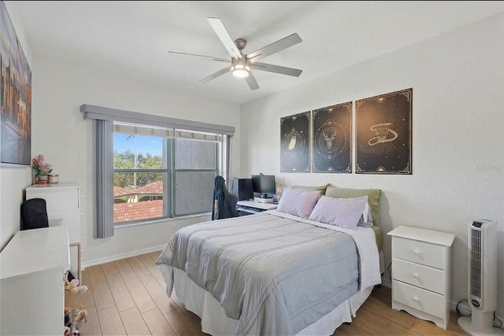 1695 PINELLAS BAYWAY S E4 photo 20
