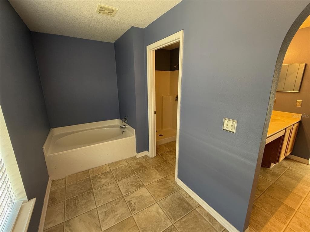 708 BRENTON LEAF DRIVE photo 10