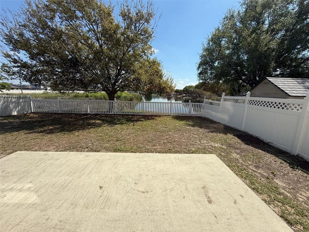 708 BRENTON LEAF DRIVE photo 18
