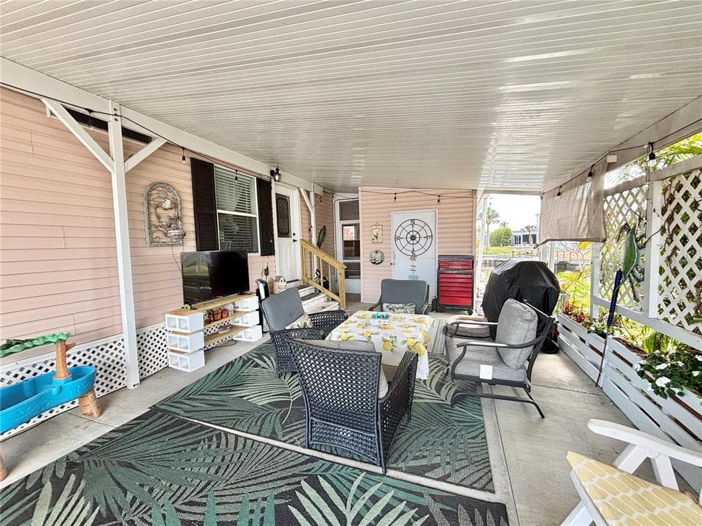 102 AMERICANA COURT NE 206 photo 7