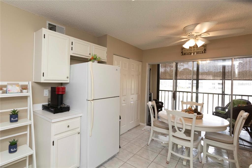 4575 WHITTON WAY 1126 photo 19