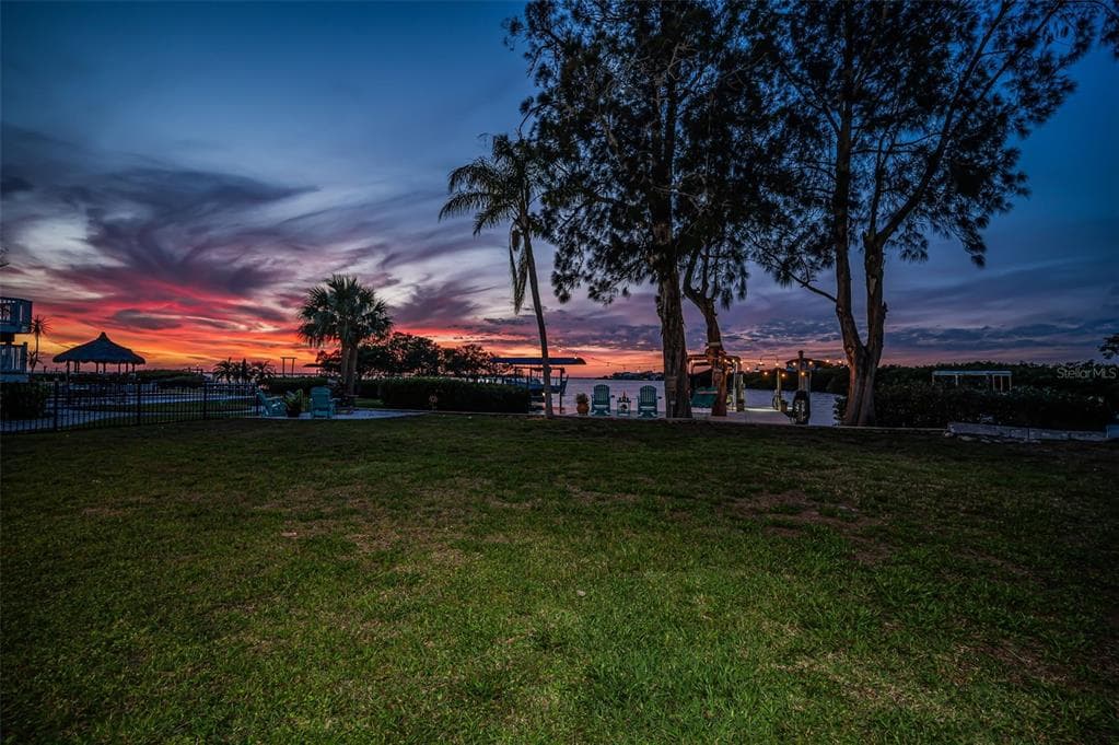 1626 SEA BREEZE DRIVE photo 2