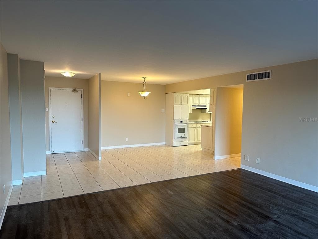 10355 PARADISE BOULEVARD 414 photo 5