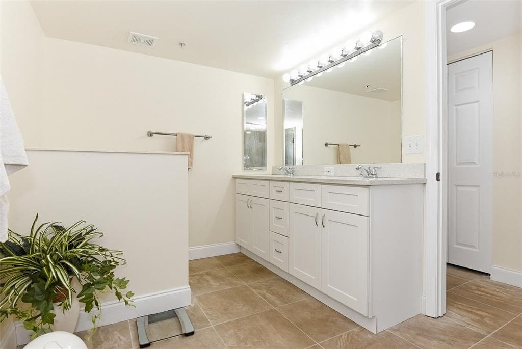 2967 S ATLANTIC AVENUE 408 photo 23