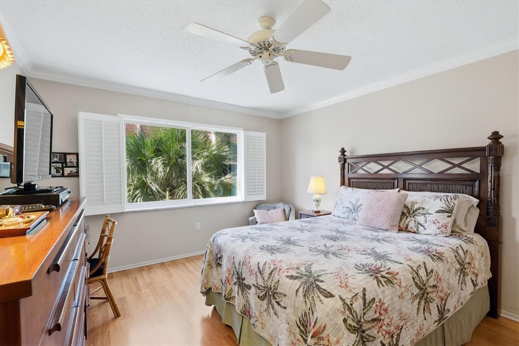 220 SANTA MARIA STREET 342 photo 19