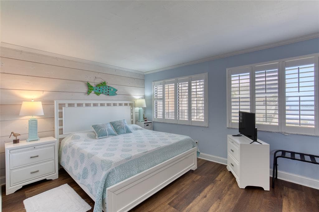 935 OCEAN SHORE BOULEVARD 2170 photo 16