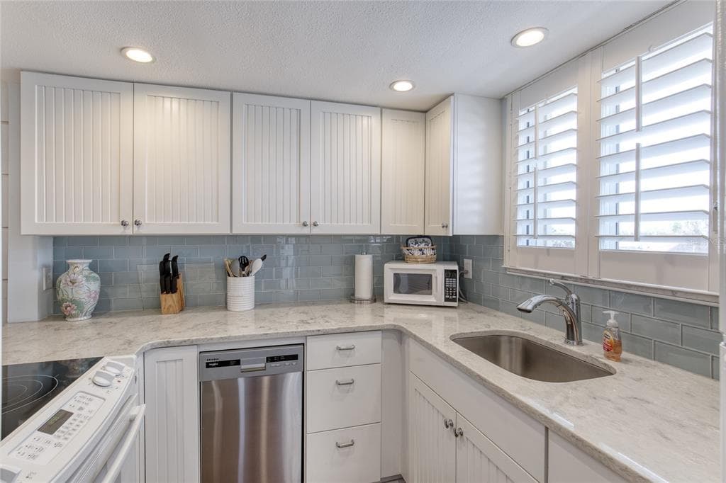 935 OCEAN SHORE BOULEVARD 2170 photo 3