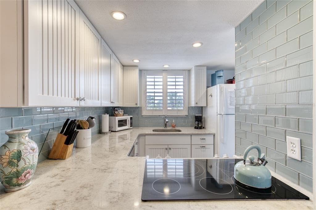 935 OCEAN SHORE BOULEVARD 2170 photo 4