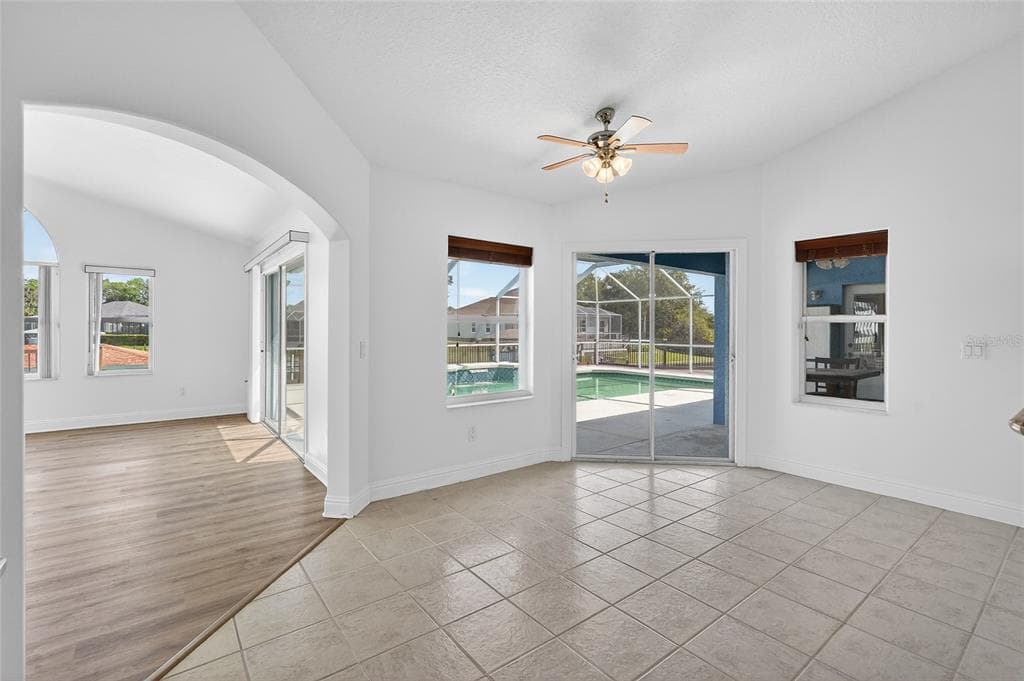 20 CORONA COURT photo 25