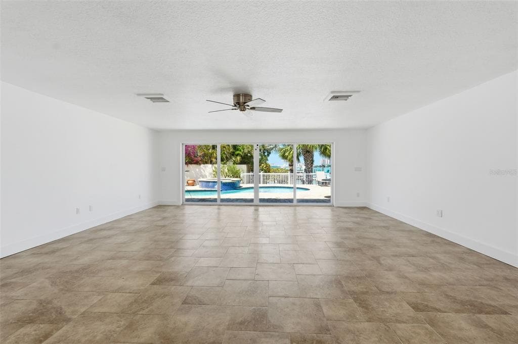 711 64TH AVENUE photo 21