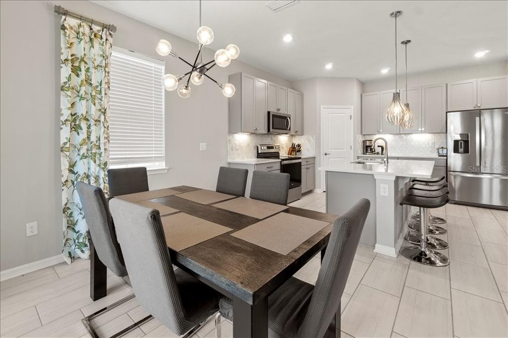 188 DAYLILY BOULEVARD photo 19