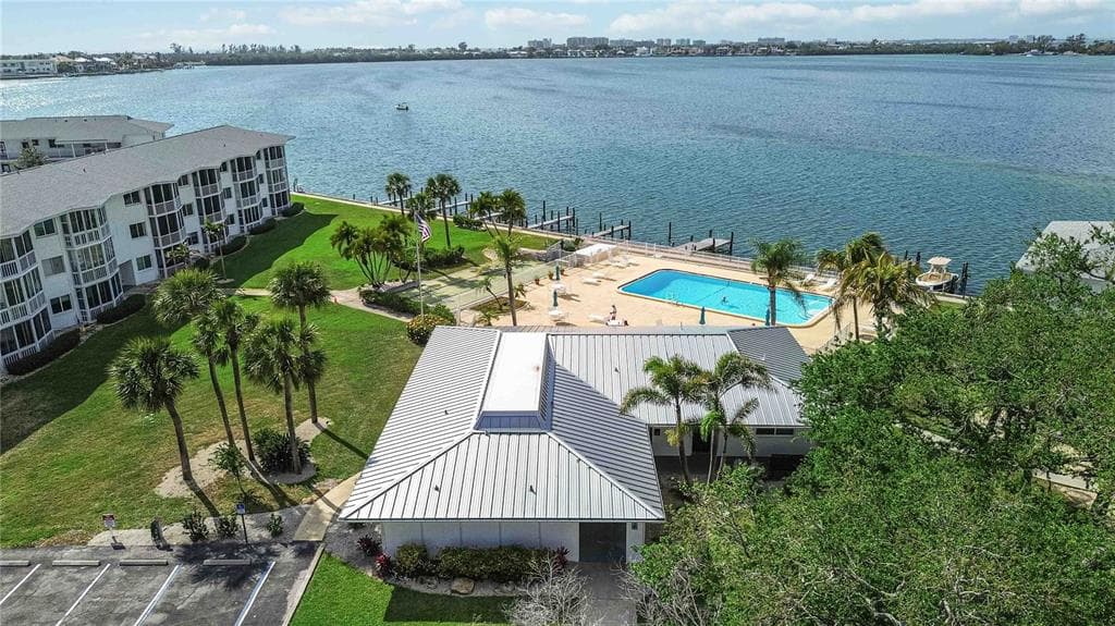769 JOHN RINGLING BOULEVARD 2 photo 4