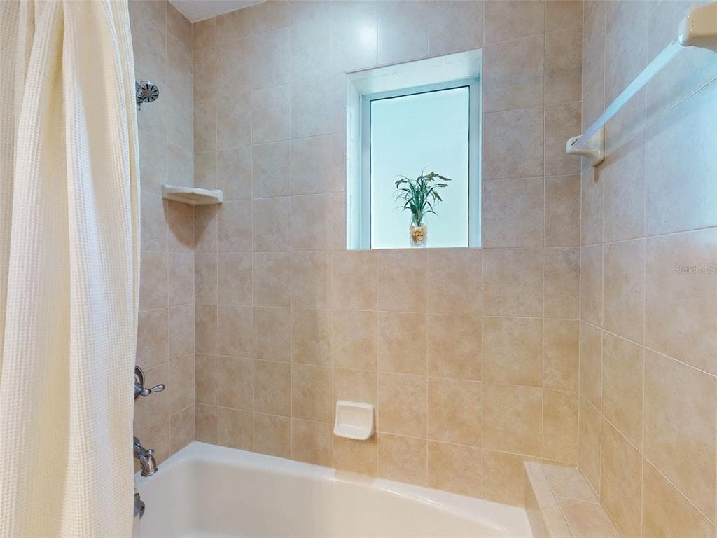 701 N ATLANTIC AVENUE 401 photo 23