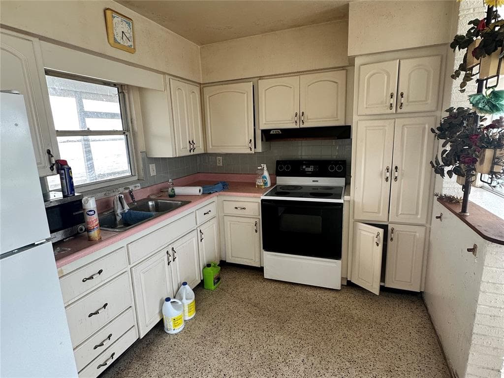 210 21ST STREET NE photo 10
