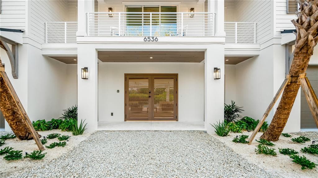 6536 PEACOCK ROAD photo 8