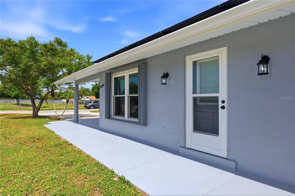 21298 MIDWAY BOULEVARD photo 9