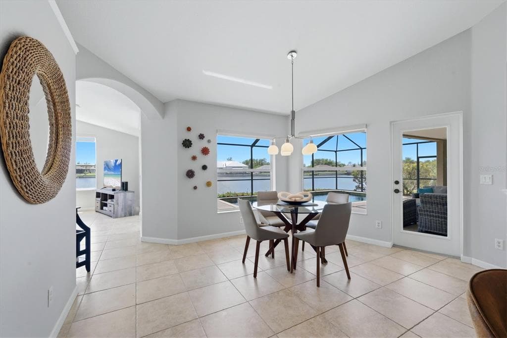 13561 BLAKE DRIVE photo 17
