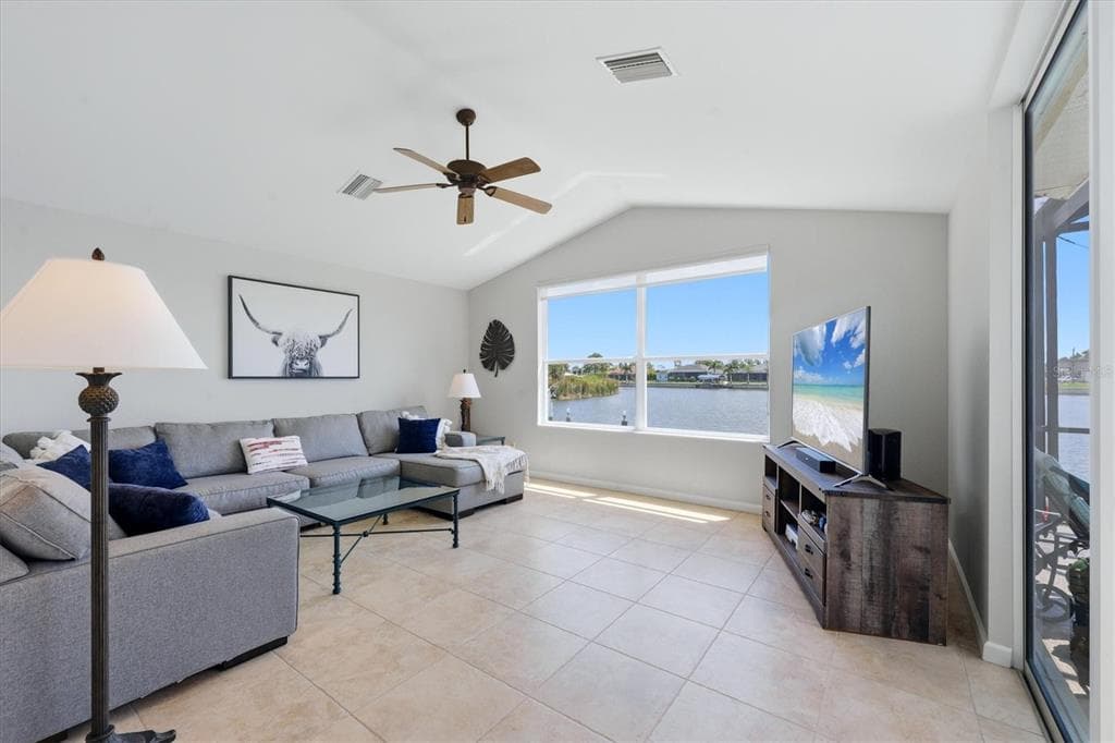 13561 BLAKE DRIVE photo 21