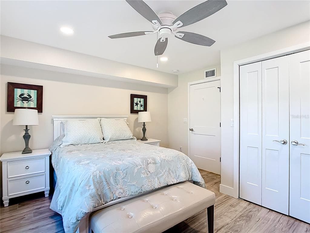 4410 WARREN AVENUE 101 photo 18