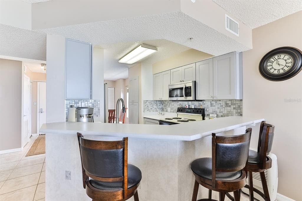 1183 OCEAN SHORE BOULEVARD 505 photo 17