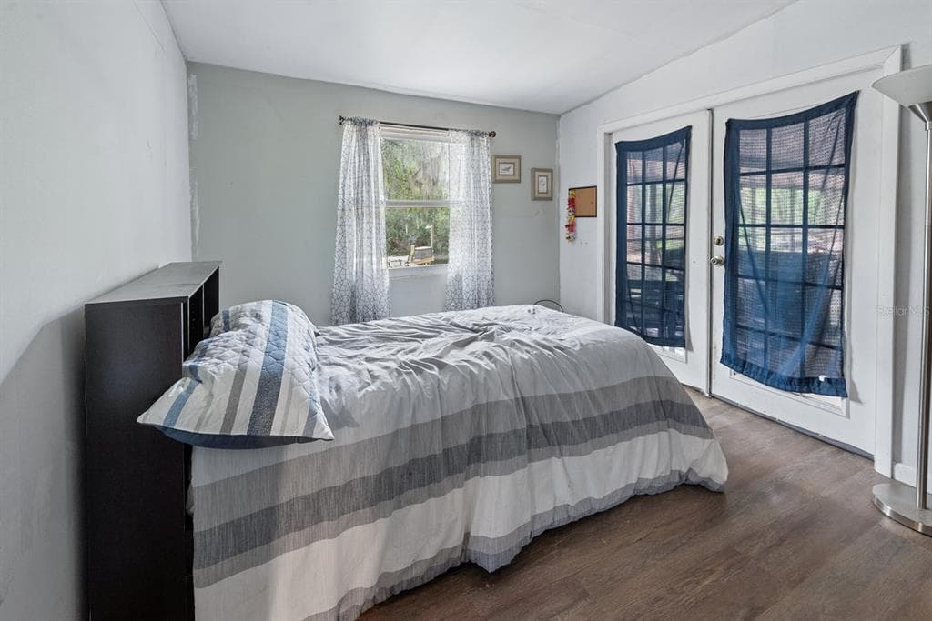 6308 ISLAND ROAD photo 17
