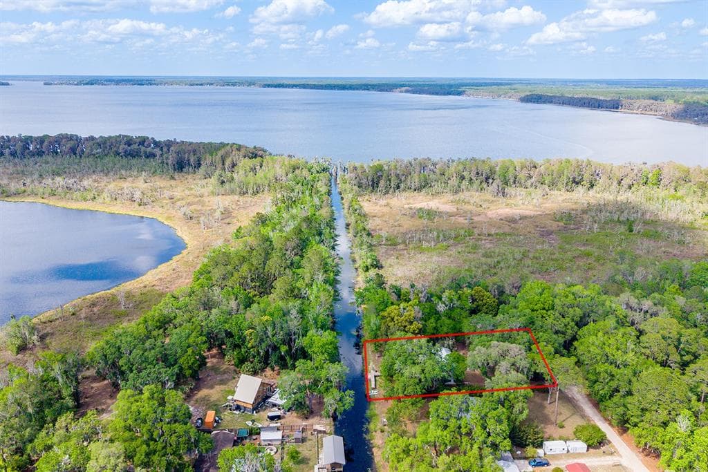 6308 ISLAND ROAD photo 1